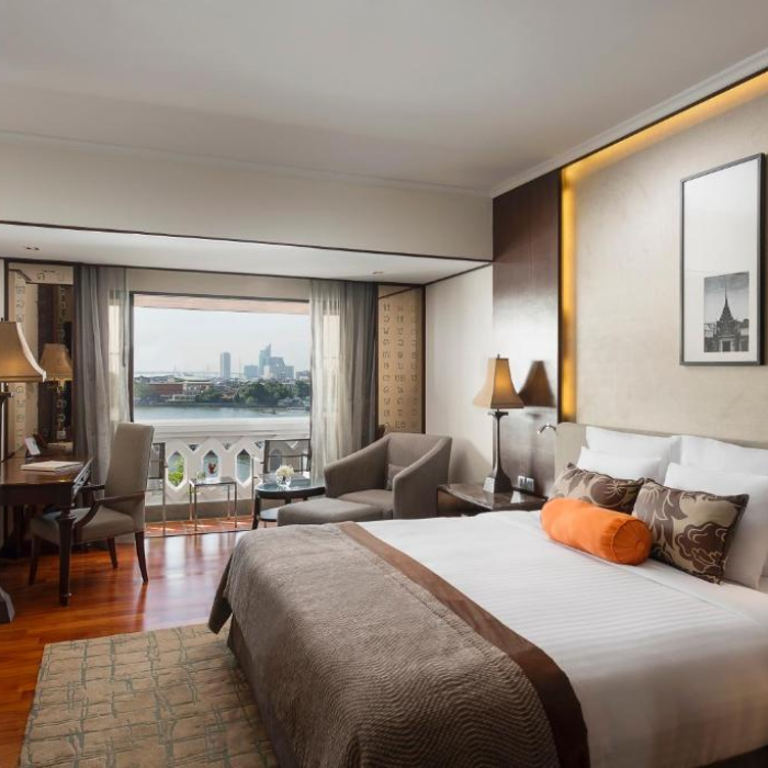 deluxe riverfront room
