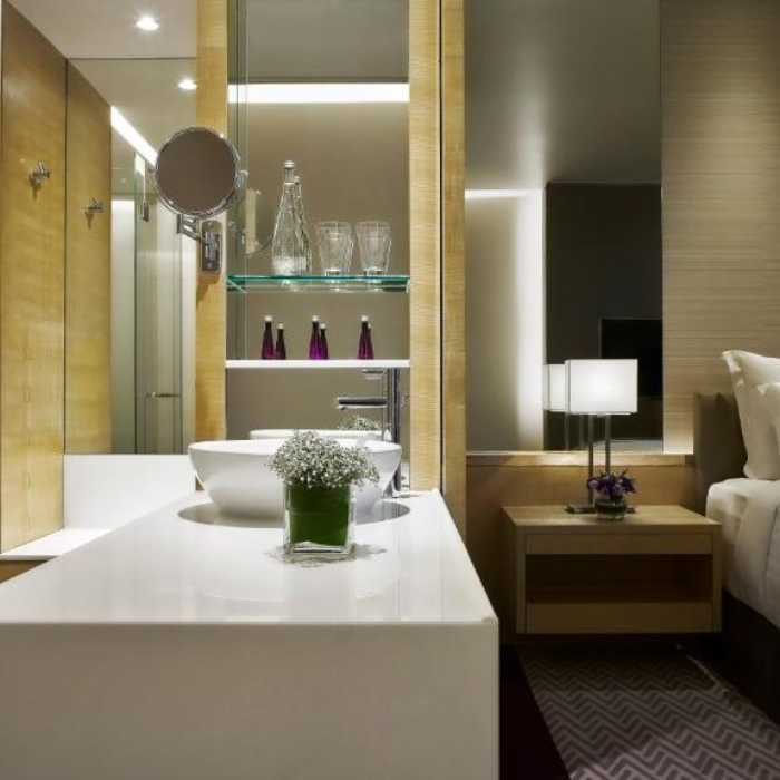 panorama river view room