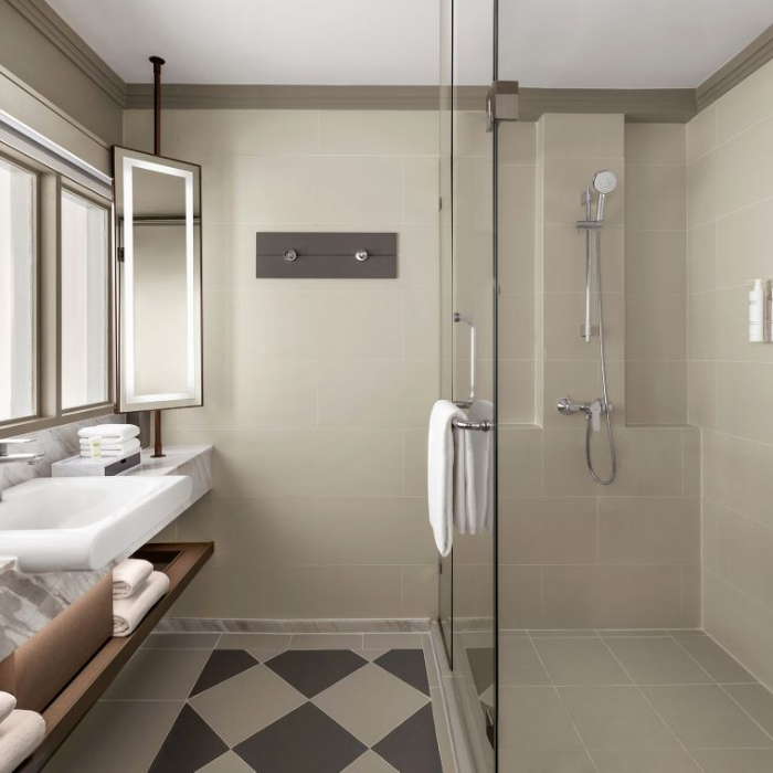 deluxe guest room