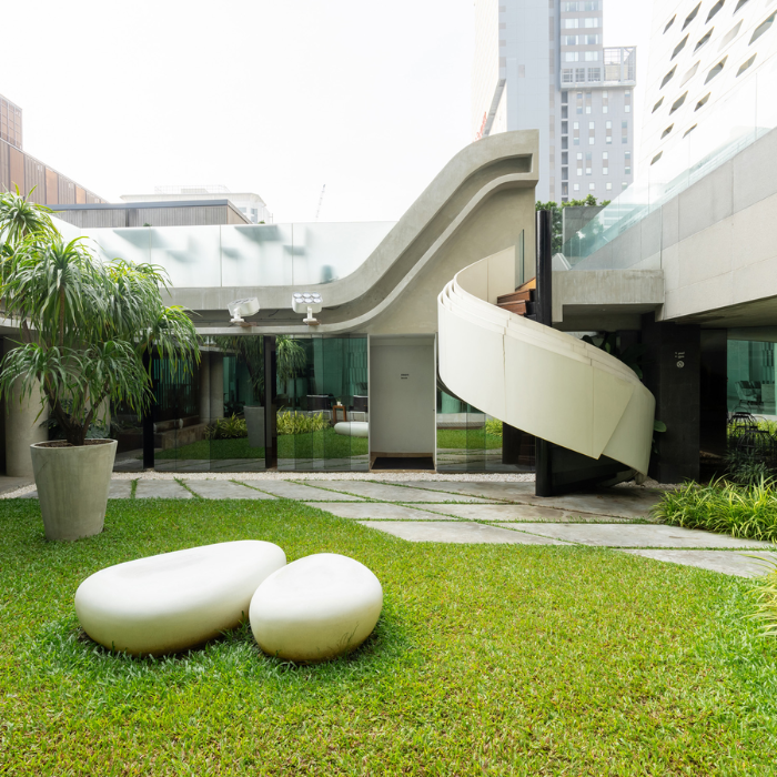 LiT Bangkok Hotel
