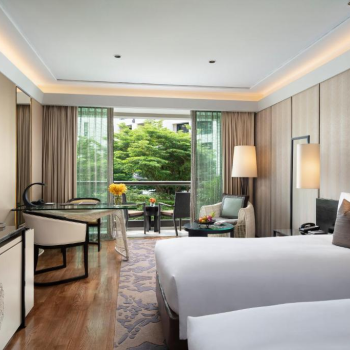 Executive Balcony Room