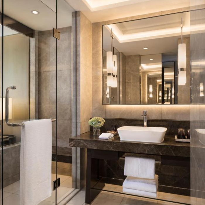 deluxe Balcony Room
